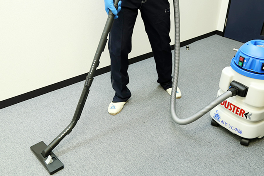 カーペットクリーニング